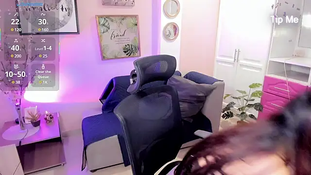 Snapshot of Dakota_Faning chatting on 23, 1, 2025 Dakota Faning online show from 23, 1, 2025