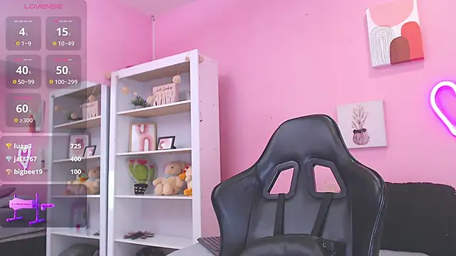 Ian Castillo  online show from 24, 1, 2025