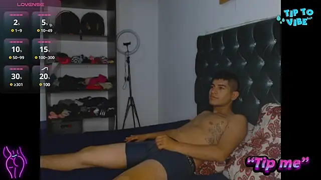 AntonellaAndNoah online show from 7, 2, 2025