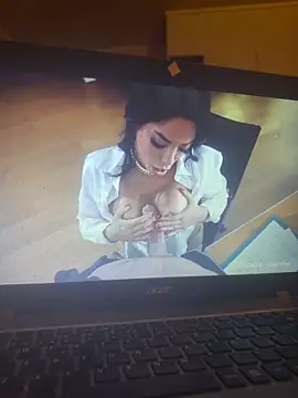 Snapshot of wolfwhite95 chatting on 12, 2, 2026 wolfwhite95 online show from 12, 2, 2026