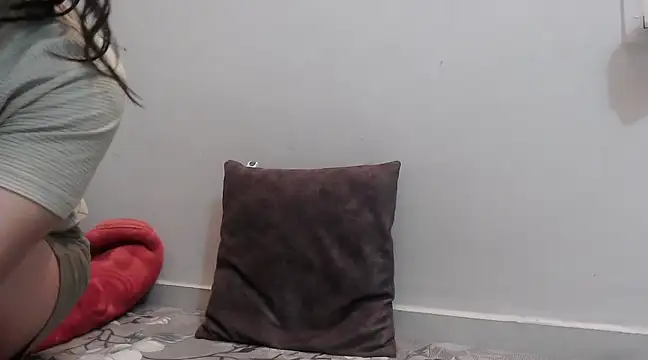 ANANYA-TIWARI online show from 16, 3, 2025