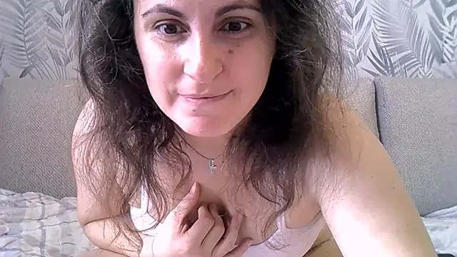 Snapshot of ShelaDiass chatting on 13, 11, 2025 ShelaDiass online show from 13, 11, 2025