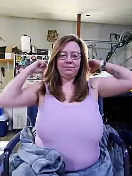 Snapshot of MsShelby40 chatting on 26, 12, 2024 MsShelby40 online show from 26, 12, 2024