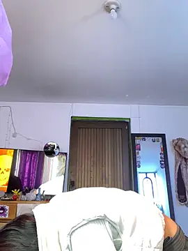 Snapshot of Violetta_Suky chatting on 30, 11, 2025 Violetta Suky online show from 30, 11, 2025