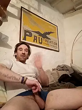 Crookedcook82xh online show from 29, 3, 2026