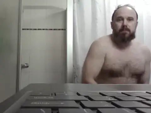 Snapshot of FROL83 chatting on 8, 4, 2026 FROL83 online show from 8, 4, 2026