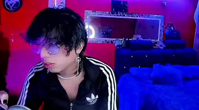 Snapshot of AnggelONfiree chatting on 5, 1, 2025 AnggelONfiree online show from 5, 1, 2025