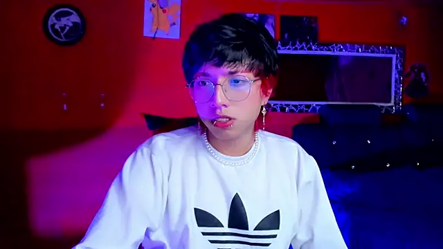 Snapshot of AnggelONfiree chatting on 16, 2, 2025 AnggelONfiree online show from 16, 2, 2025