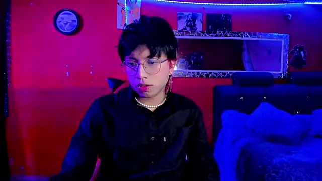 Snapshot of AnggelONfiree chatting on 5, 3, 2025 AnggelONfiree online show from 5, 3, 2025