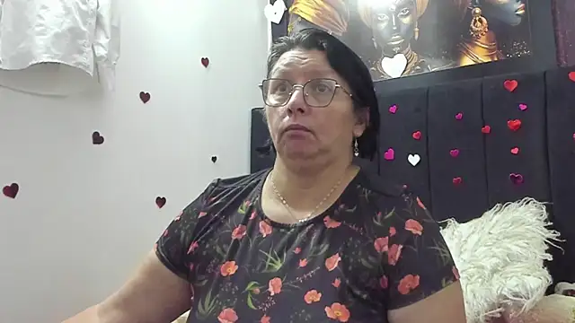 Evaaross 2345 online show from 2, 4, 2026