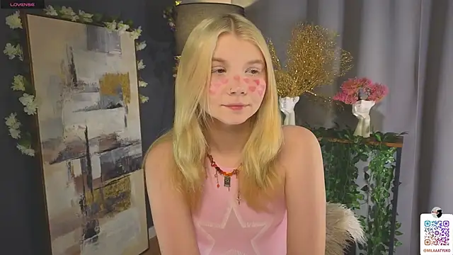 DaisyElmers online show from 11, 2, 2025