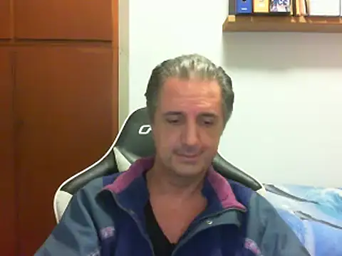 Snapshot of lliuk70mi chatting on 2, 2, 2025 lliuk70mi online show from 2, 2, 2025