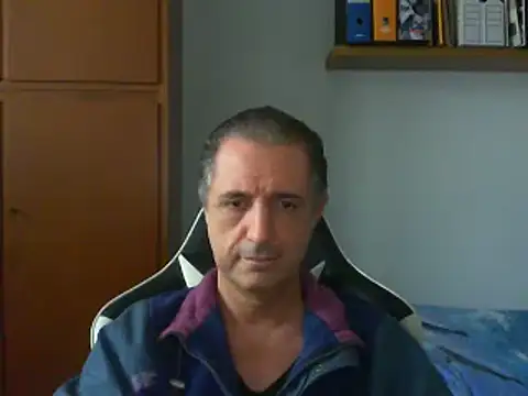 Snapshot of lliuk70mi chatting on 9, 2, 2025 lliuk70mi online show from 9, 2, 2025