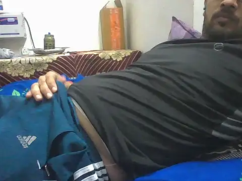 Snapshot of Desiboy_525 chatting on 1, 11, 2025 Desiboy 525 online show from 1, 11, 2025