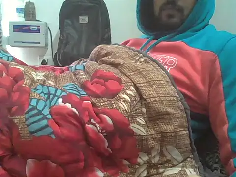 Snapshot of Desiboy_525 chatting on 18, 1, 2026 Desiboy 525 online show from 18, 1, 2026