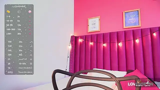 Snapshot of littleebonymommy chatting on 12, 12, 2024 littleebonymommy online show from 12, 12, 2024