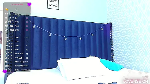 Snapshot of littleebonymommy chatting on 9, 3, 2025 littleebonymommy online show from 9, 3, 2025