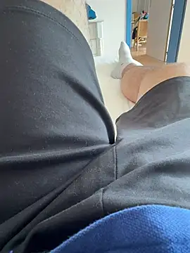 Snapshot of Gartengolem chatting on 6, 3, 2025 Gartengolem online show from 6, 3, 2025