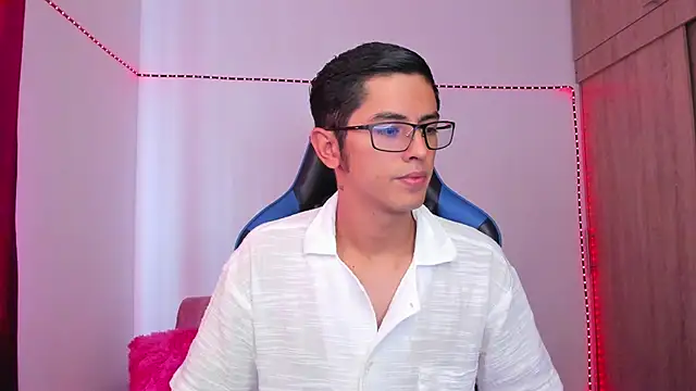 Snapshot of Ethan_Sai___ chatting on 8, 12, 2024 Ethan Sai online show from 8, 12, 2024