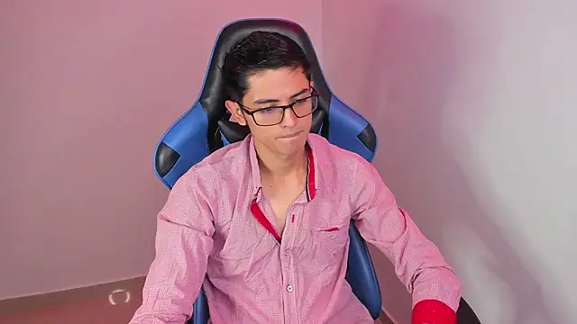 Snapshot of Ethan_Sai___ chatting on 10, 1, 2025 Ethan Sai online show from 10, 1, 2025