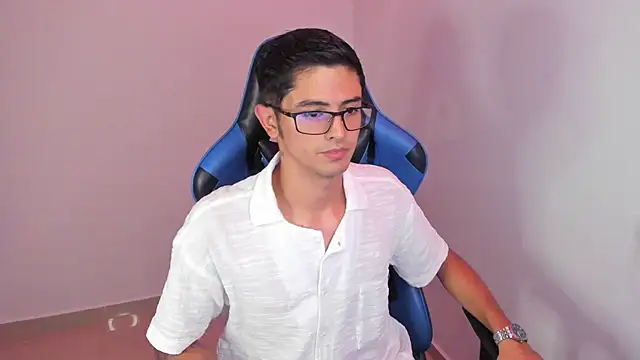 Snapshot of Ethan_Sai___ chatting on 11, 1, 2025 Ethan Sai online show from 11, 1, 2025