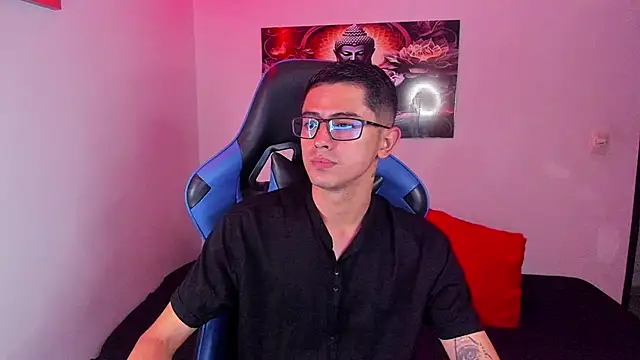 Snapshot of Ethan_Sai___ chatting on 5, 11, 2025 Ethan Sai online show from 5, 11, 2025