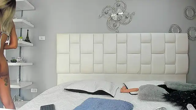 AlessaEcheverri online show from 29, 1, 2025