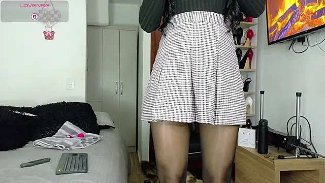 SophieBaker   online show from 18, 4, 2026