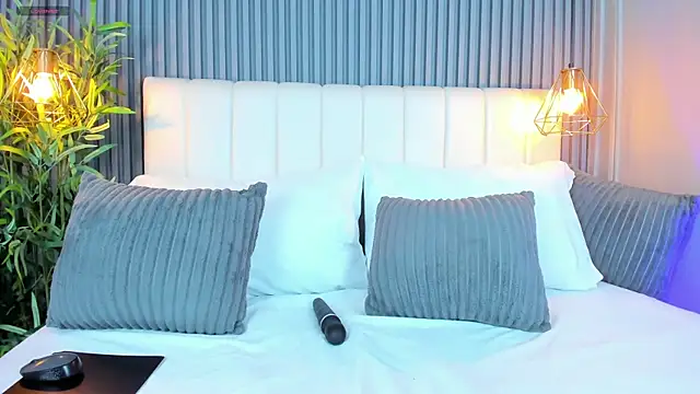 Snapshot of LinaGlam chatting on 15, 9, 2025 LinaGlam online show from 15, 9, 2025