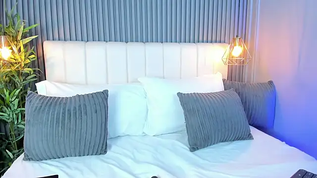 Snapshot of LinaGlam chatting on 18, 11, 2025 LinaGlam online show from 18, 11, 2025