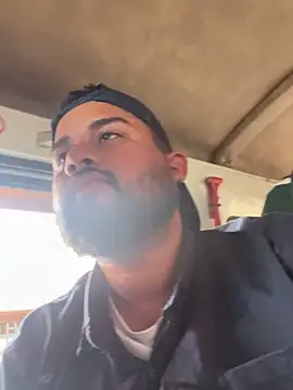 GABRIELGARCIA1313 online show from 2, 2, 2026