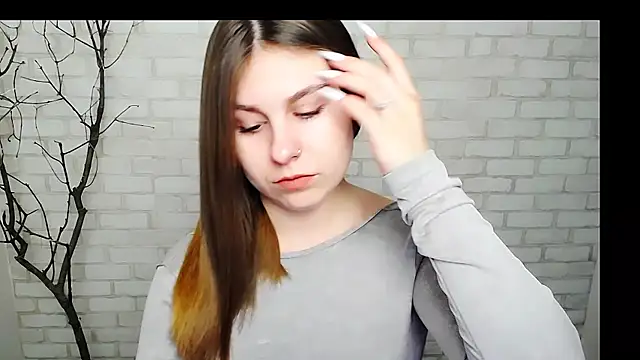 Snapshot of Sweet_Doll_Luna chatting on 5, 2, 2025 Sweet Doll Luna online show from 5, 2, 2025