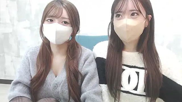 Snapshot of LOVE_MOMO_LOVE chatting on 15, 2, 2025 LOVE MOMO LOVE online show from 15, 2, 2025