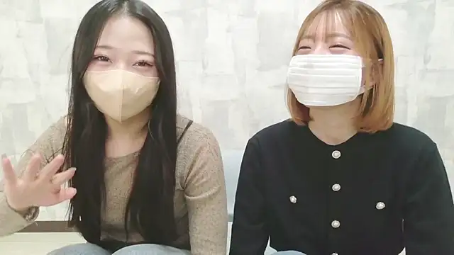 LOVE MOMO LOVE online show from 20, 5, 2026