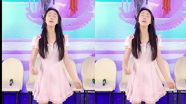 YIYI XIXI 18 online show from 13, 2, 2025