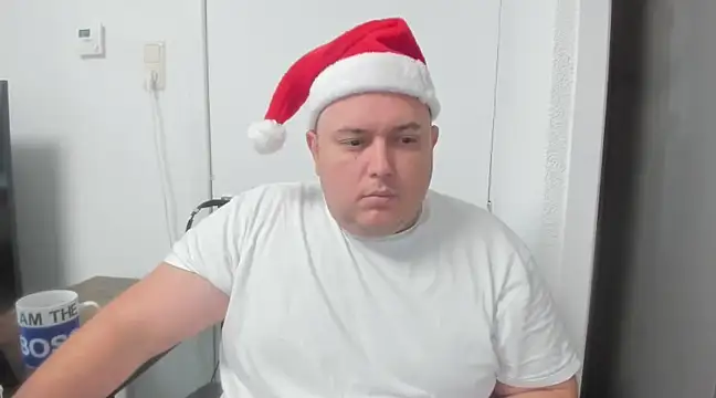 Snapshot of BigromeoXX chatting on 25, 12, 2024 BigromeoXX online show from 25, 12, 2024