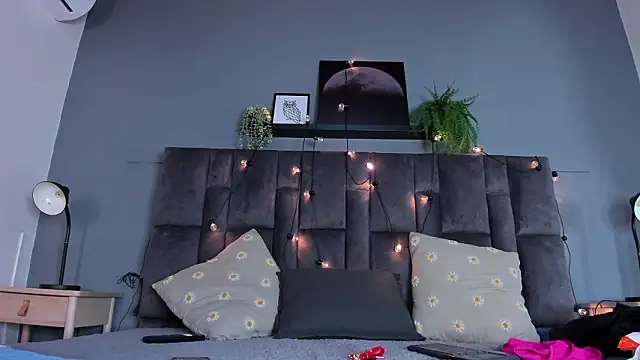 DulceAurora   online show from 27, 2, 2026