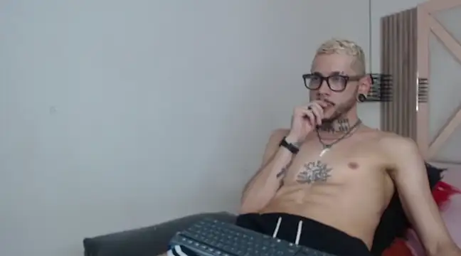 Snapshot of MurdockH chatting on 13, 3, 2025 MurdockH online show from 13, 3, 2025