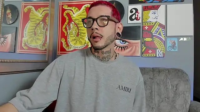 Snapshot of MurdockH chatting on 17, 10, 2025 MurdockH online show from 17, 10, 2025