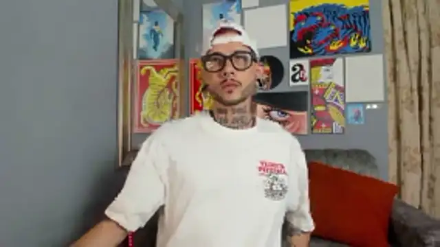 Snapshot of MurdockH chatting on 27, 10, 2025 MurdockH online show from 27, 10, 2025