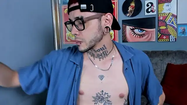 Snapshot of MurdockH chatting on 23, 11, 2025 MurdockH online show from 23, 11, 2025