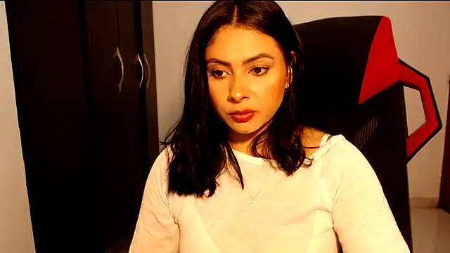 Snapshot of meghan2 chatting on 20, 12, 2025 meghan2 online show from 20, 12, 2025