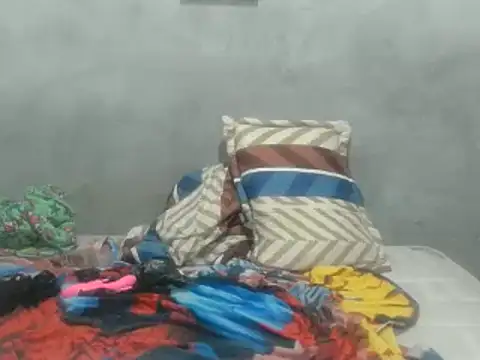 Snapshot of safira_hot chatting on 6, 1, 2025 safira hot online show from 6, 1, 2025