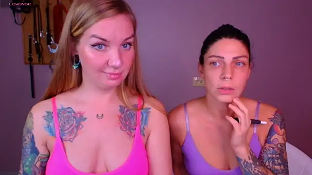 Snapshot of Carrie_Moonshine chatting on 9, 10, 2025 Carrie Moonshine online show from 9, 10, 2025