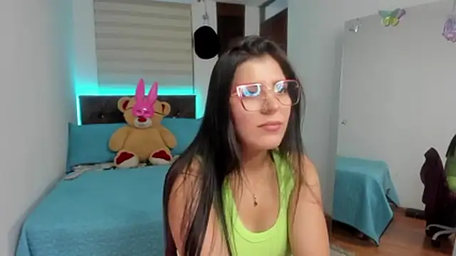 Luxxur69 online show from 2, 12, 2025