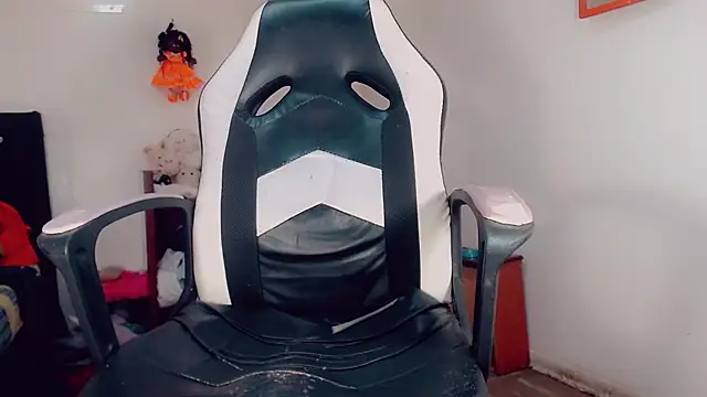 Oriana braom online show from 6, 3, 2026