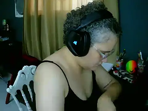 Snapshot of lolalicious_7583 chatting on 5, 2, 2026 lolalicious 7583 online show from 5, 2, 2026