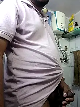 Snapshot of Mmm992170 chatting on 6, 1, 2025 Mmm992170 online show from 6, 1, 2025