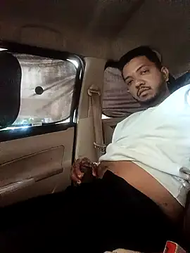 Snapshot of Mmm992170 chatting on 11, 10, 2025 Mmm992170 online show from 11, 10, 2025