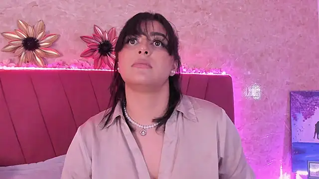 LorenaStevens online show from 4, 2, 2025